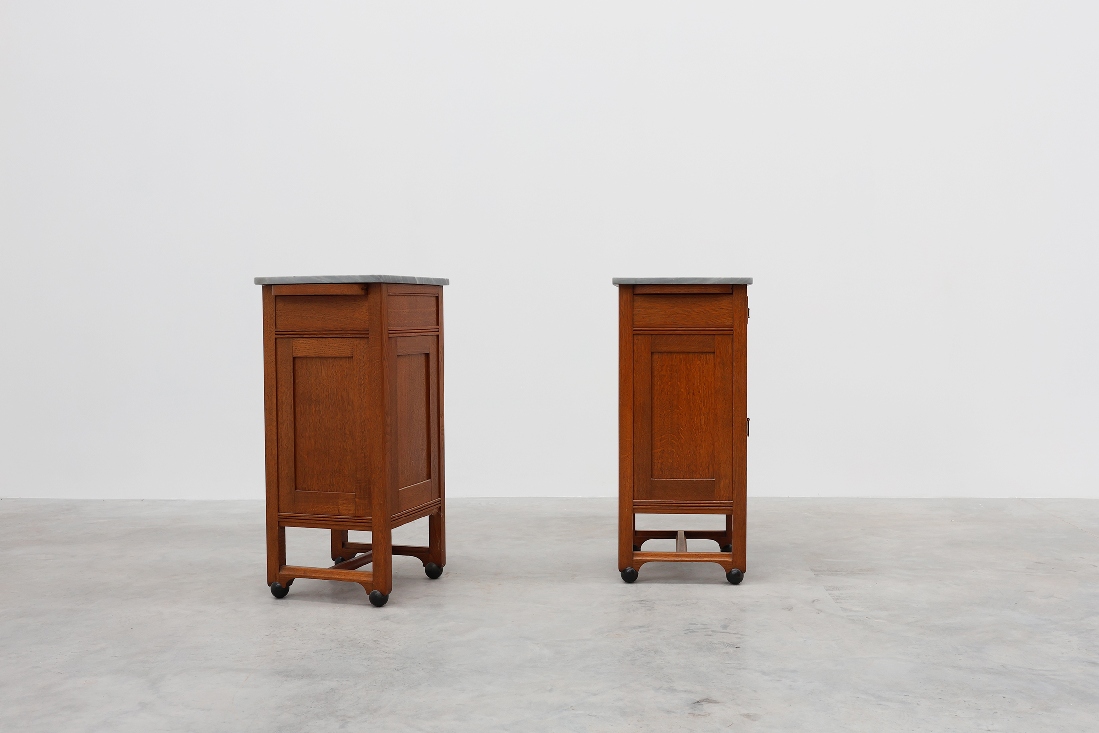 Pair of Art Nouveau nightstands attr. to De Coene with artwork by Geo Verbanck, Belgium ca. 1905thumbnail